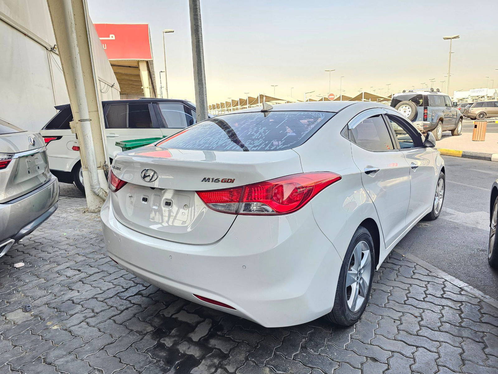2012 HYUNDAI AVANTE — 106681 KM — Lot U285159 — Souq - Marhaba Auctions Used Cars - Image 4