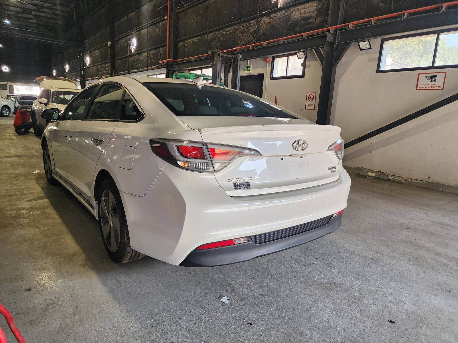 2017 HYUNDAI SONATA — 168872 Miles — Lot 051643 — Al Quoz - Marhaba Auctions Used Cars - Image 6