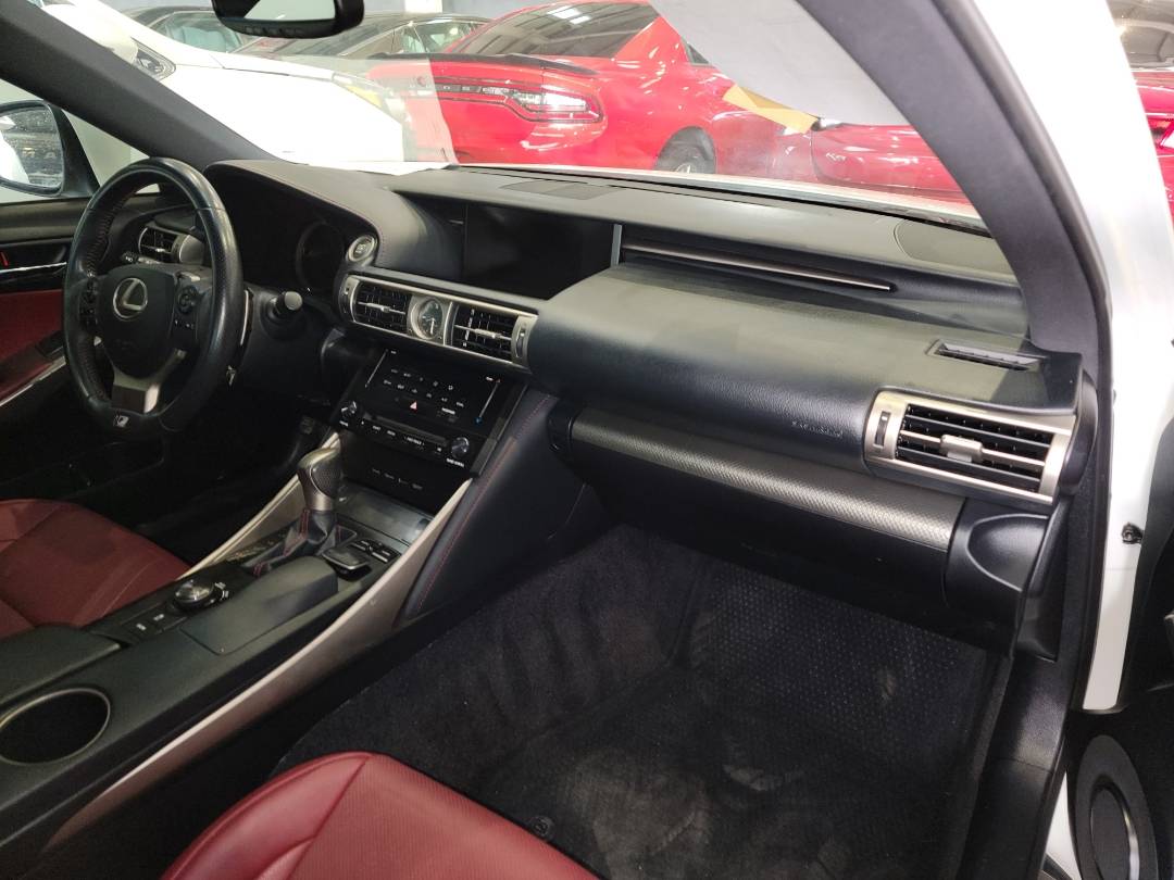 2014 LEXUS IS 250 — 166473 Miles — Lot 006593 - Marhaba Auctions Used Cars - Image 5