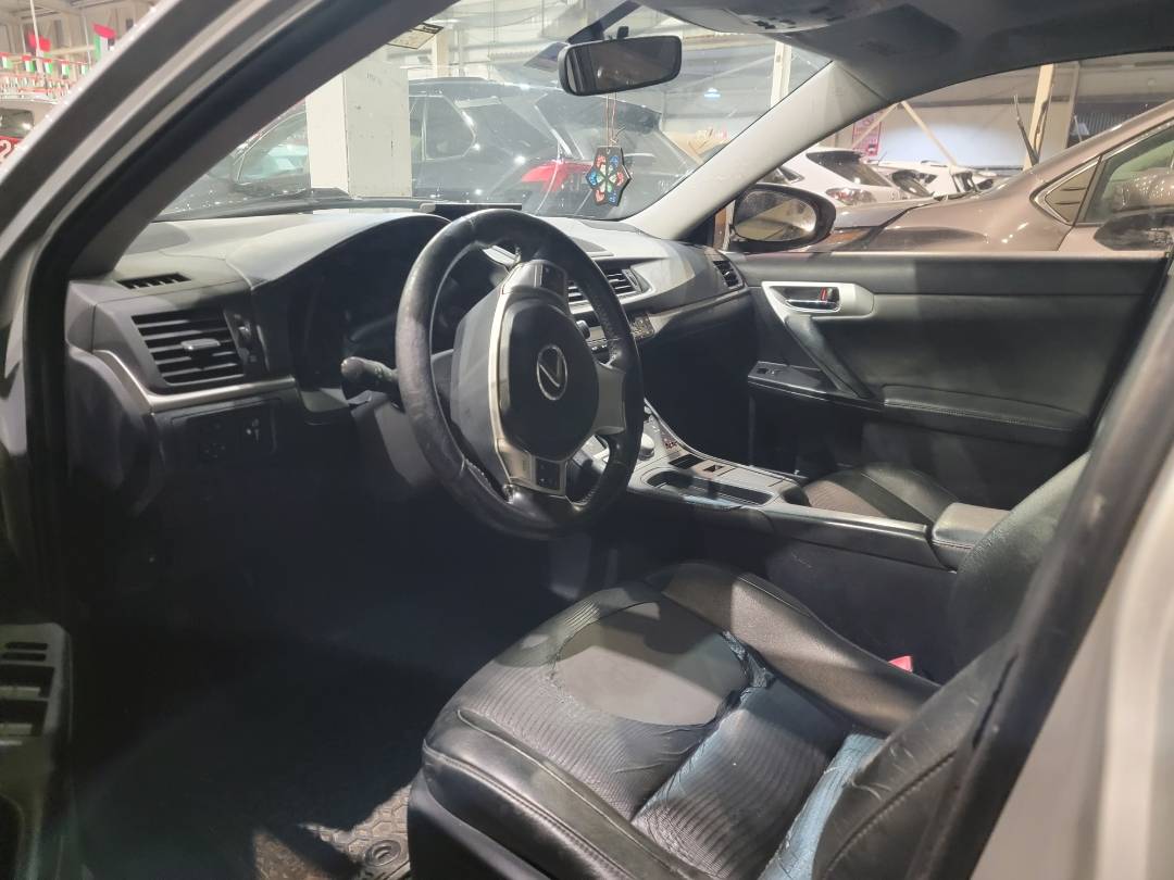 2012 LEXUS CT 200h — 169525 Miles — Lot C2065907 — Main - Marhaba Auctions Used Cars - Image 6