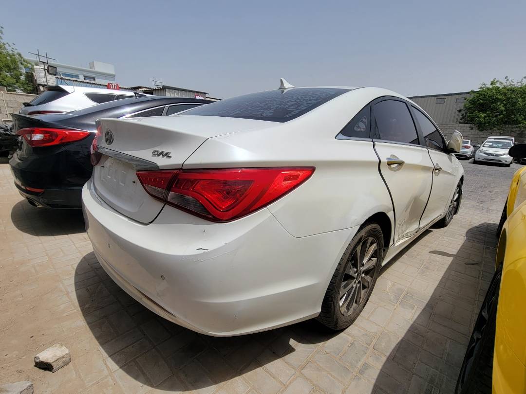 2014 HYUNDAI SONATA — 187518 KM — Lot 600283 — Main - Marhaba Auctions Used Cars - Image 5