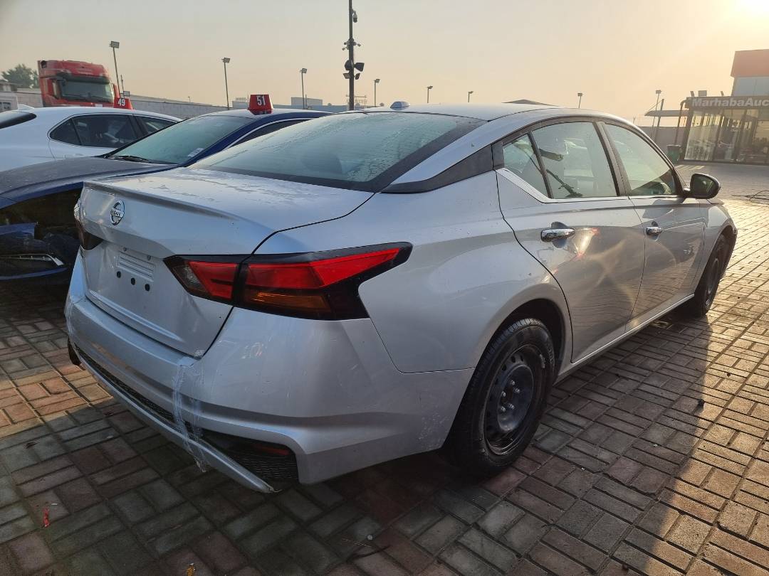2020 NISSAN ALTIMA — 84575 Miles — Lot LC159750 — Main - Marhaba Auctions Used Cars - Image 5