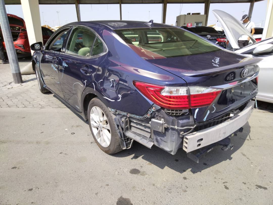 2013 LEXUS ES 300H — 127541 Miles — Lot 000265 - Marhaba Auctions Used Cars - Image 7
