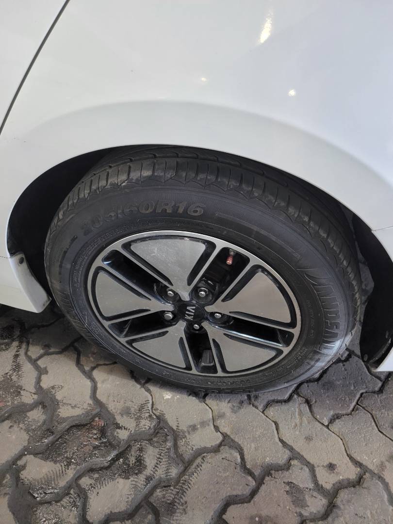 2013 KIA OPTIMA — 187515 Miles — Lot 5061800 — Main - Marhaba Auctions Used Cars - Image 9