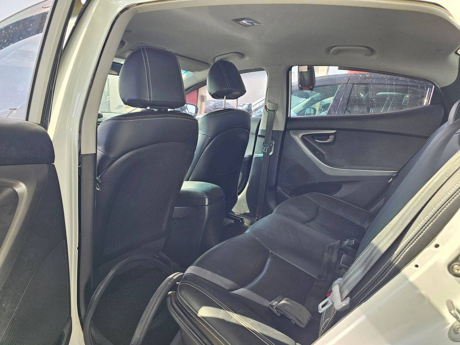 HYUNDAI AVANTE 2011 - Marhaba Auction Used Cars - Image 6