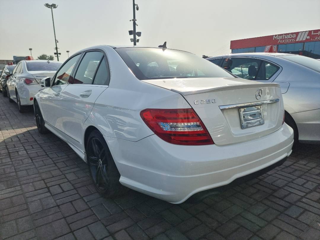 2014 MERCEDES BENZ C-250 — 98163 Miles — Lot 2104587 — Ind. 12 - Marhaba Auctions Used Cars - Image 4