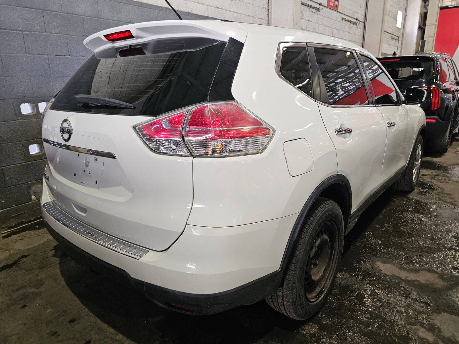NISSAN ROGUE 2015 - Marhaba Auction Used Cars - Image 3