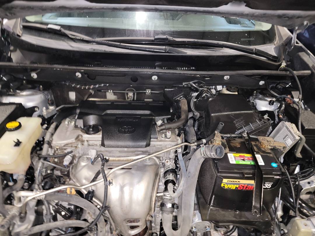 2018 TOYOTA RAV4 — 138131 Miles — Lot 76318923 - Marhaba Auctions Used Cars - Image 8