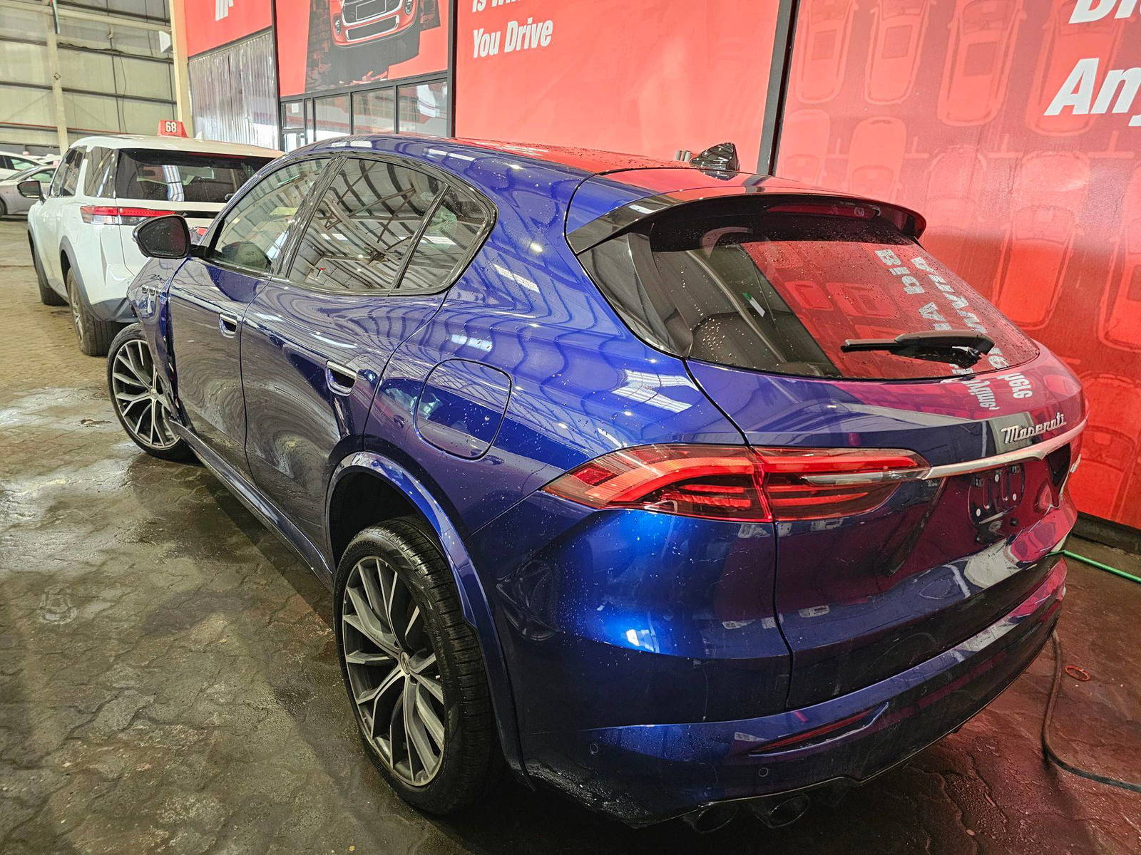 2023 MASERATI GRECALE MODENA — sold — 7841 KM — Lot M3P7427350 — Souq - Marhaba Auctions Used Cars - Image 4