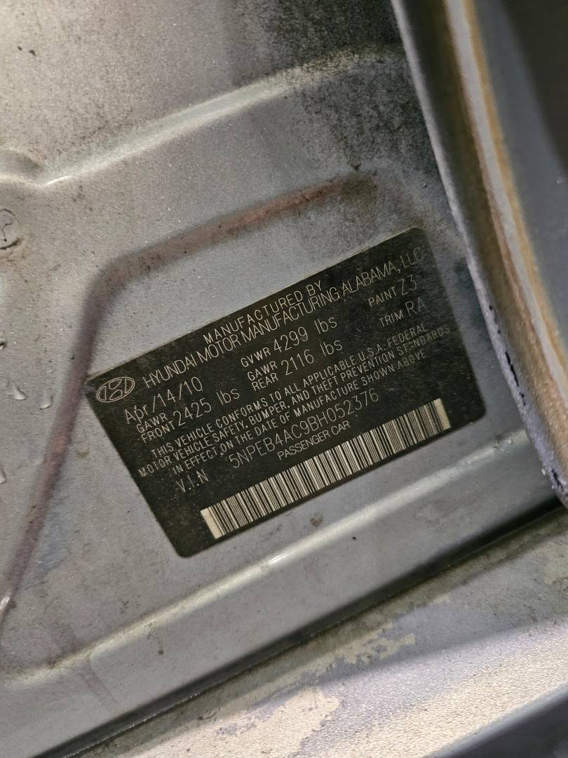2011 HYUNDAI SONATA — 198515 Miles — Lot BH052376 — Souq - Marhaba Auctions Used Cars - Image 7