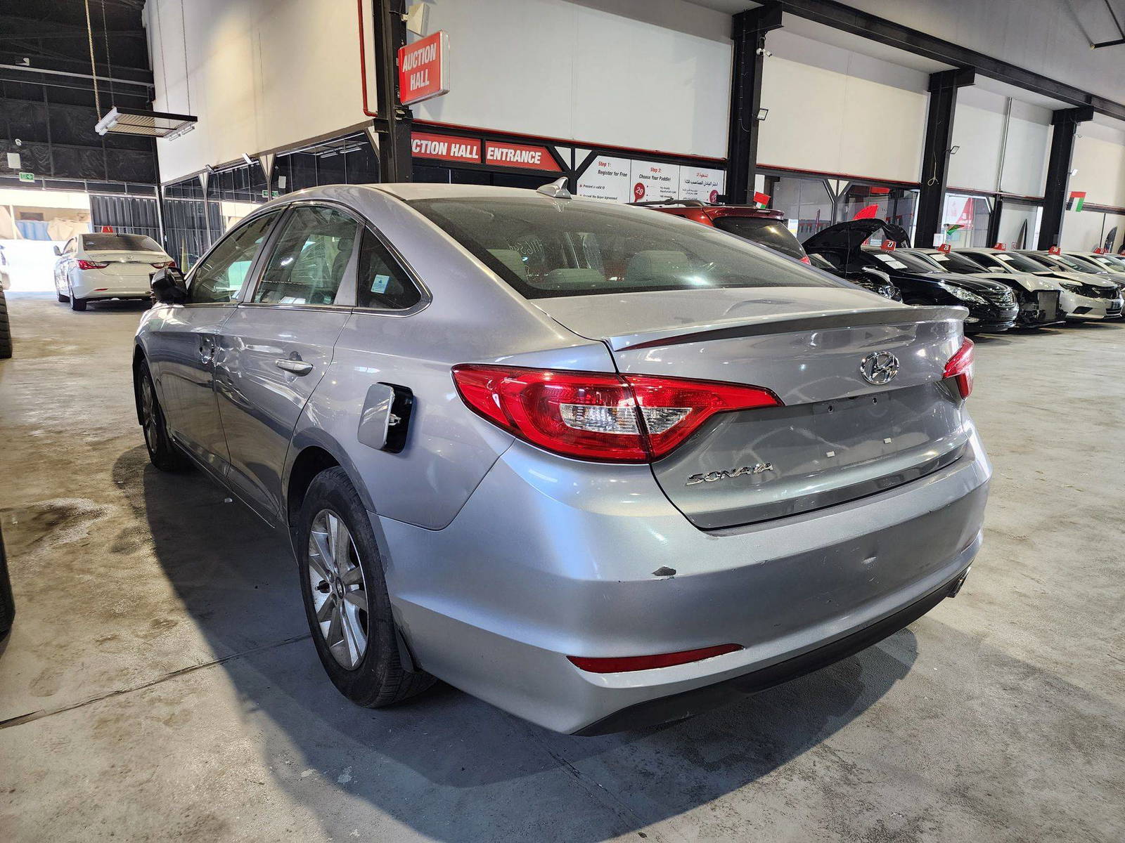 2015 HYUNDAI SONATA — 83788 Miles — Lot 41165499 — Al Quoz - Marhaba Auctions Used Cars - Image 4