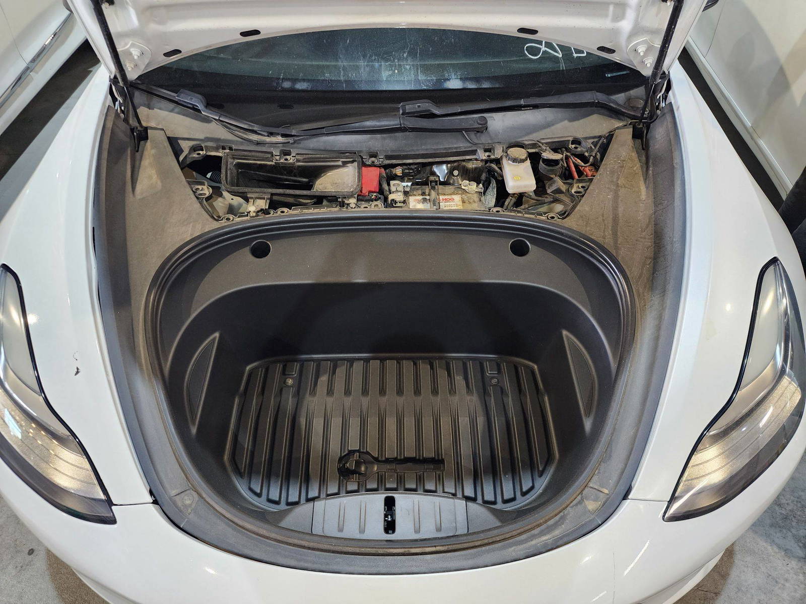 TESLA MODEL 3 2021 - Marhaba Auction Used Cars - Image 14