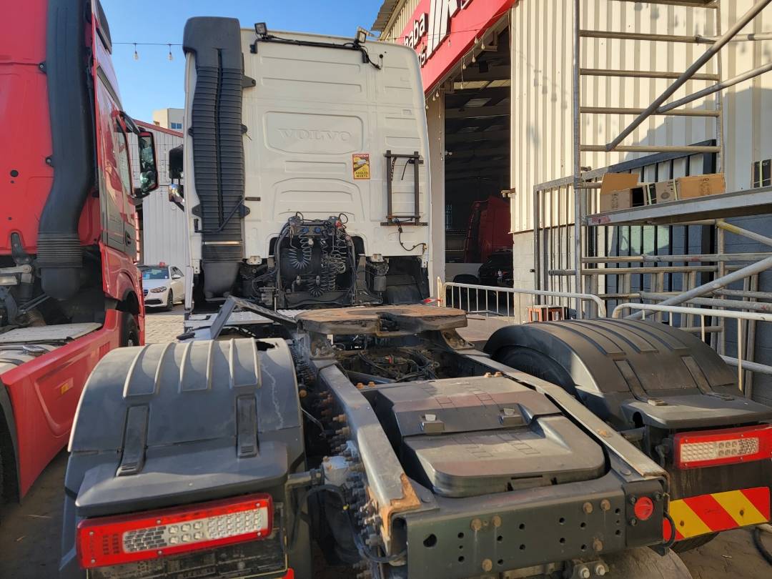 2017 VOLVO FH-Series — 911099 KM — Lot HB822105 — Main - Marhaba Auctions Used Cars - Image 10