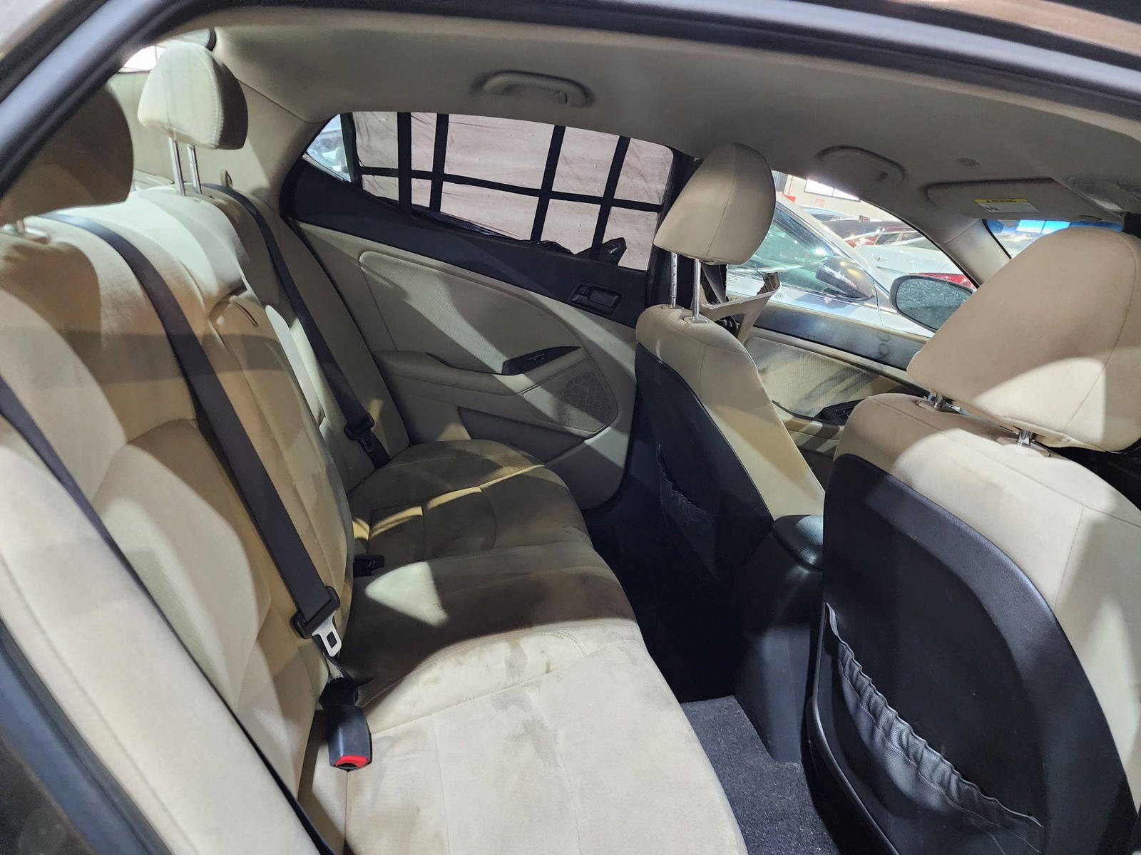 2012 KIA OPTIMA — 156047 Miles — Lot 24445 — Al Quoz - Marhaba Auctions Used Cars - Image 7