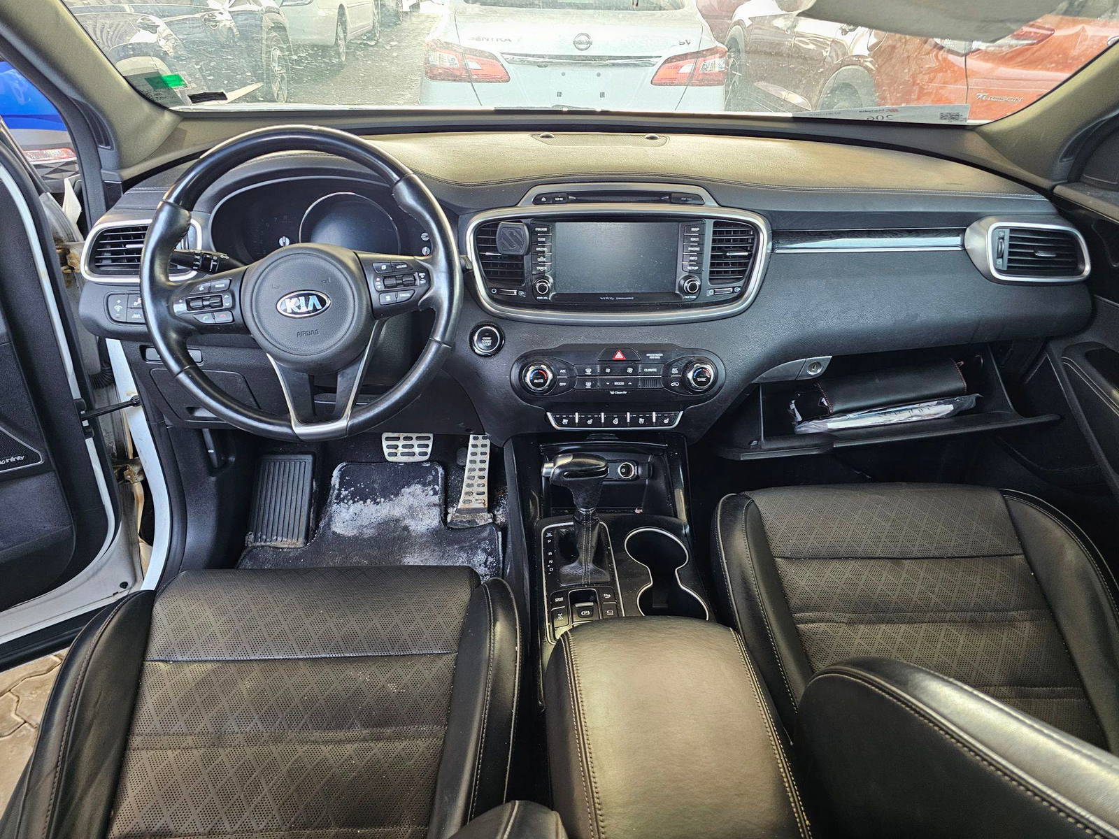 2016 KIA SORENTO — 149250 KM — Lot 54480975 — Main - Marhaba Auctions Used Cars - Image 7
