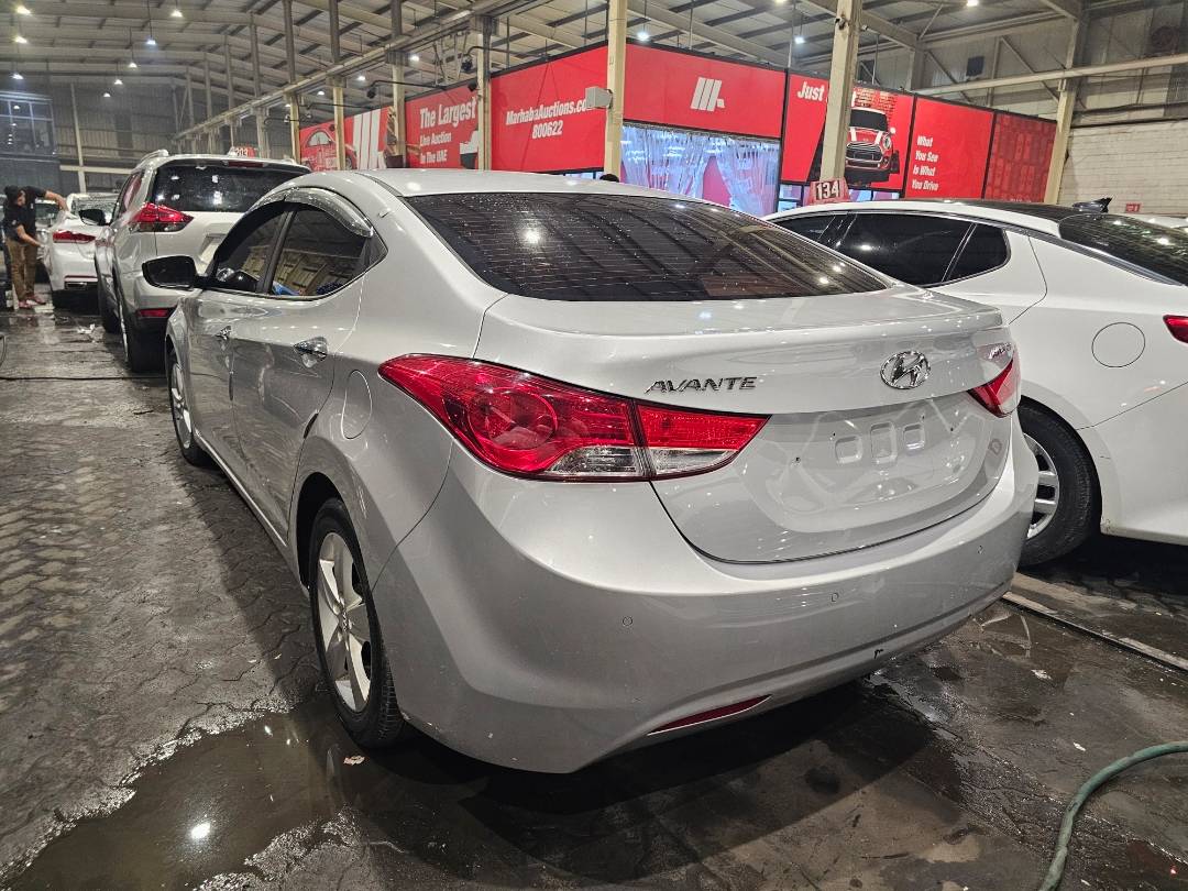 2011 HYUNDAI AVANTE — 239991 KM — Lot U076364 — Main - Marhaba Auctions Used Cars - Image 3