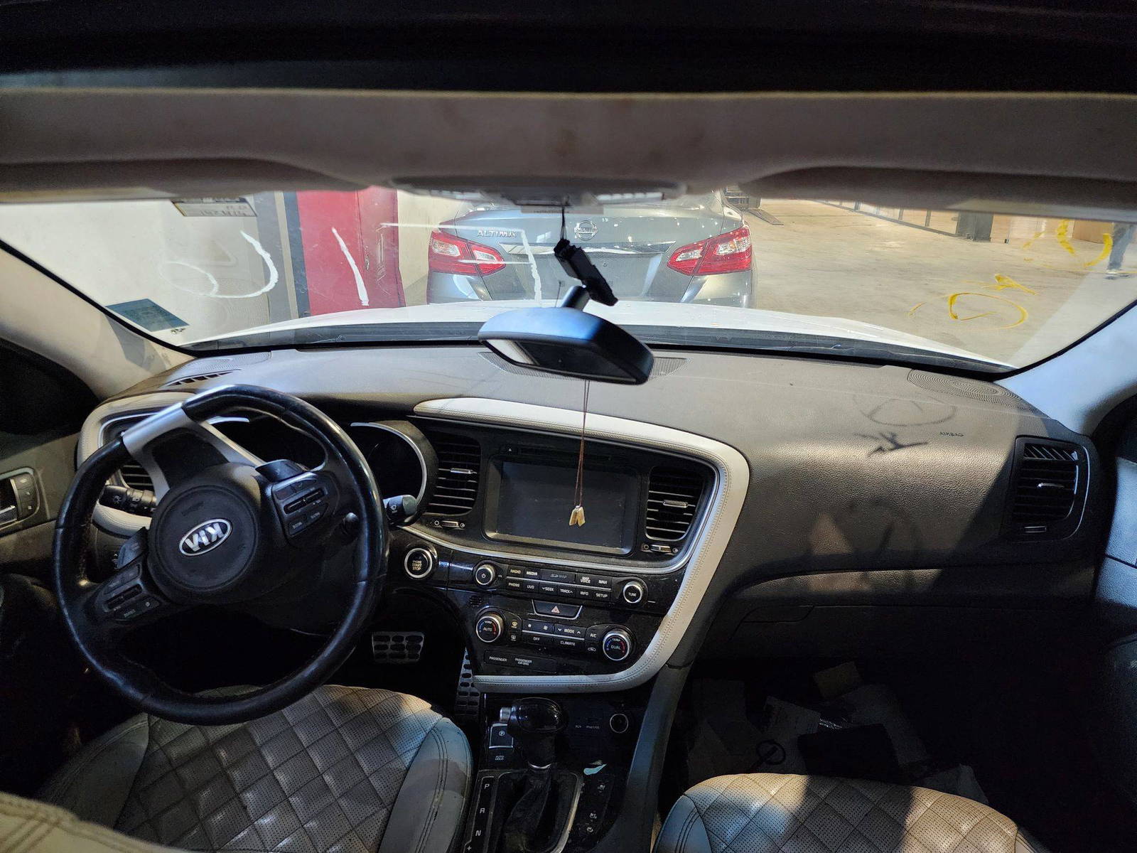 2015 KIA OPTIMA — 142414 Miles — Lot 81313354 — Al Quoz - Marhaba Auctions Used Cars - Image 8