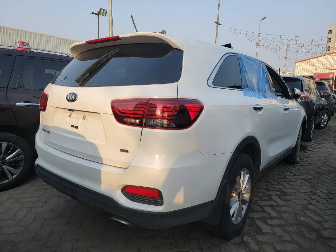 2020 KIA SORENTO — 46 788 Miles — Lot 38LG708781 — Souq - Marhaba Auctions Used Cars - Image 3