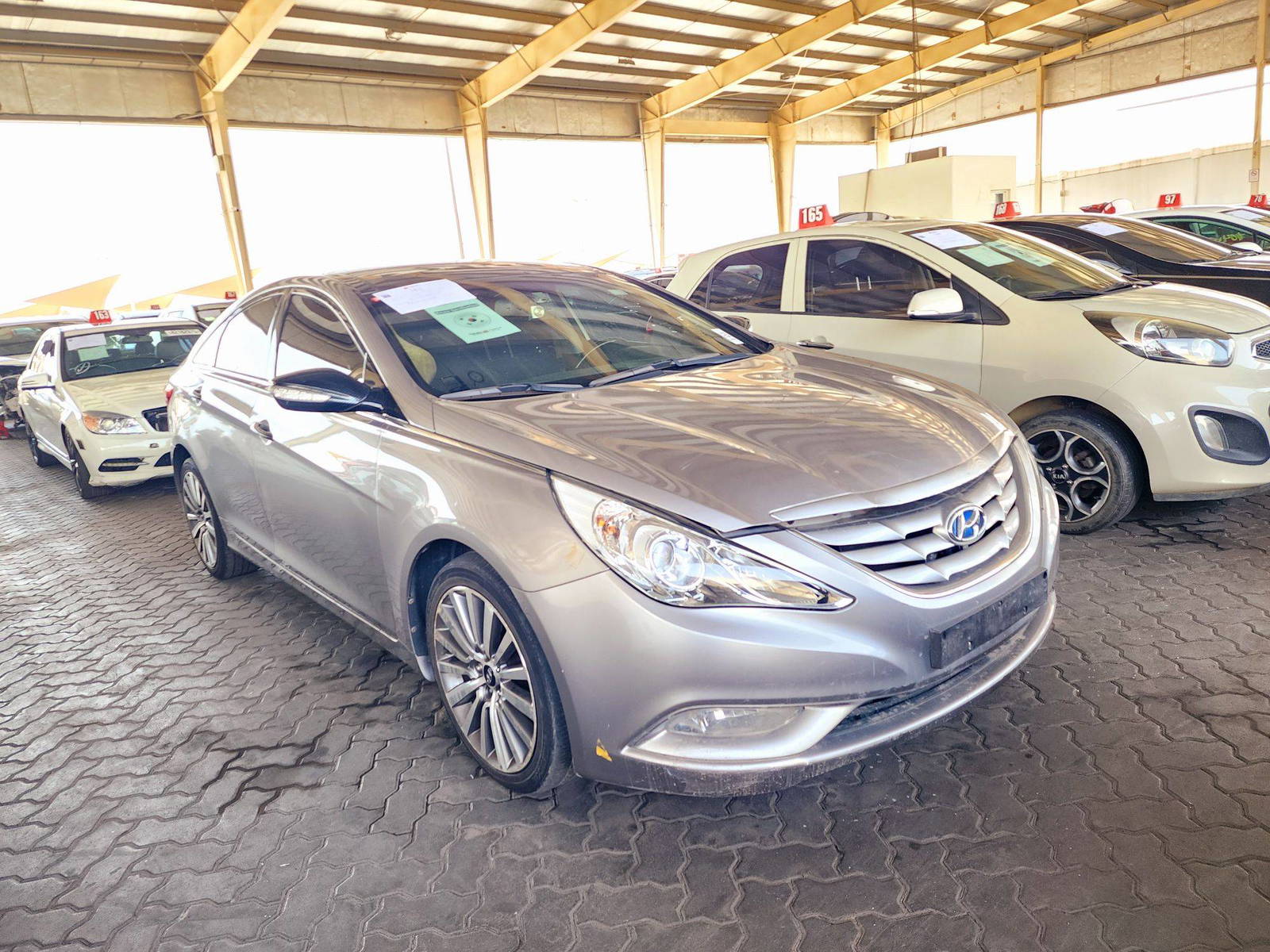 2010 HYUNDAI SONATA — 134181 KM — Lot 034752 — Souq - Marhaba Auctions Used Cars - Image 4