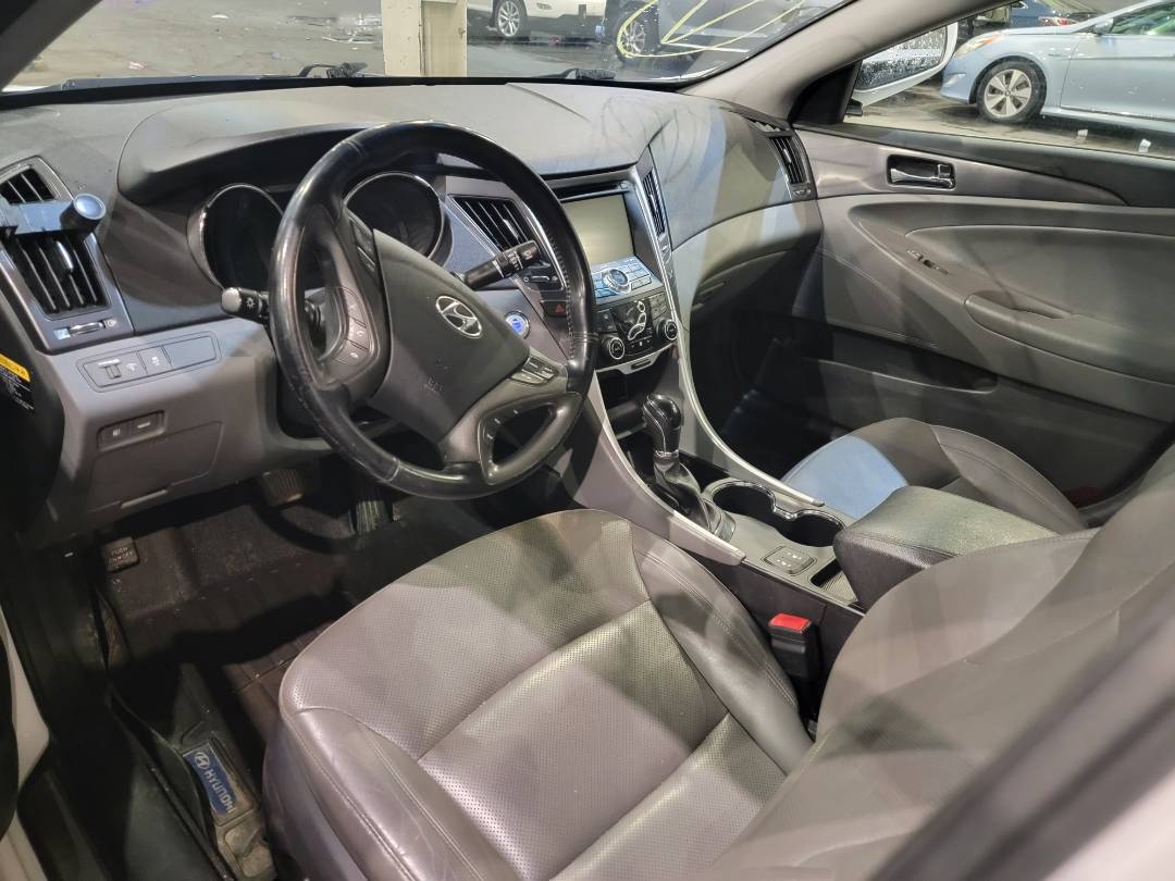 2015 HYUNDAI SONATA — 140698 KM — Lot 73757904 — Main - Marhaba Auctions Used Cars - Image 7