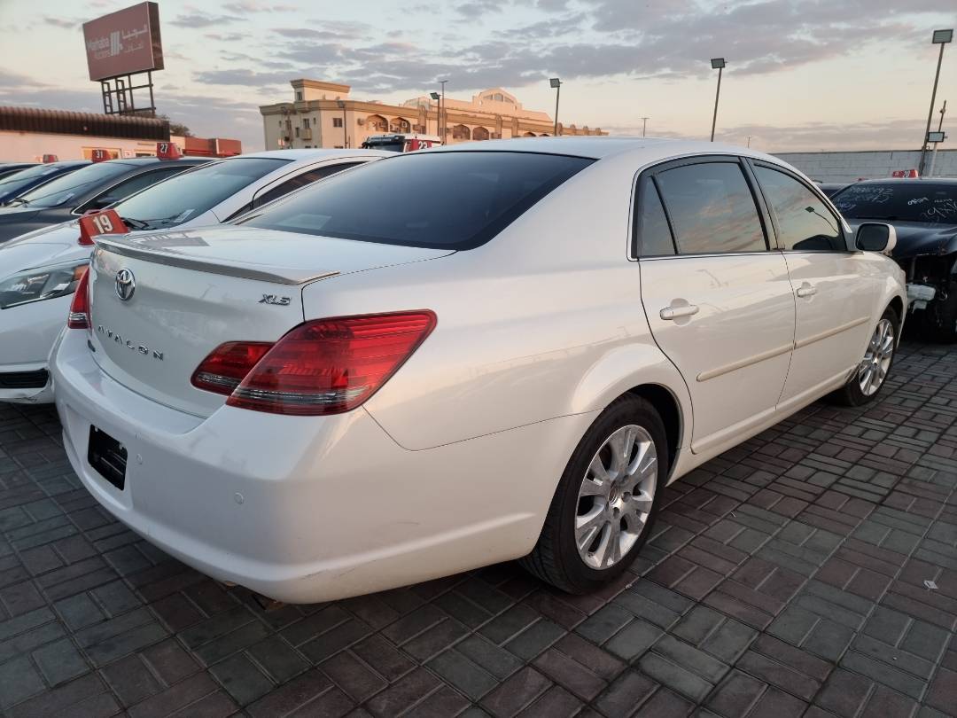 2008 TOYOTA AVALON — 198647 Miles — Lot 215487 — Ind. 12 - Marhaba Auctions Used Cars - Image 3