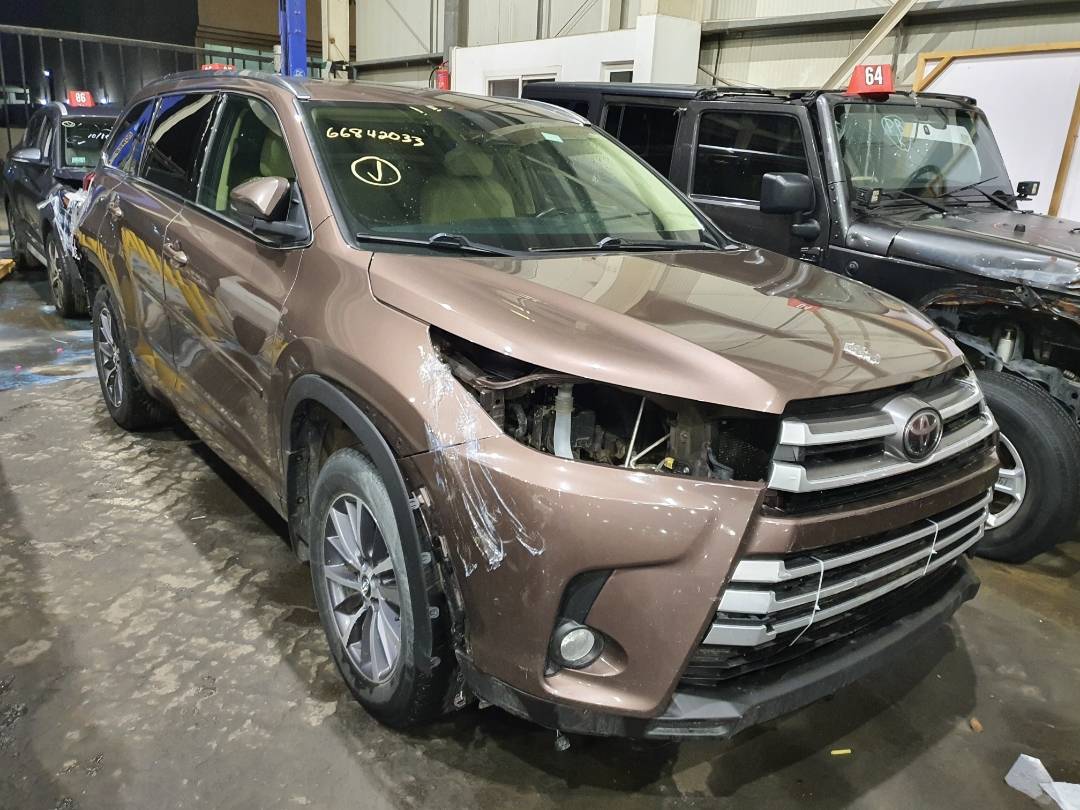 2017 TOYOTA HIGHLANDER — 132115 Miles — Lot 66842033 - Marhaba Auctions Used Cars - Image 6
