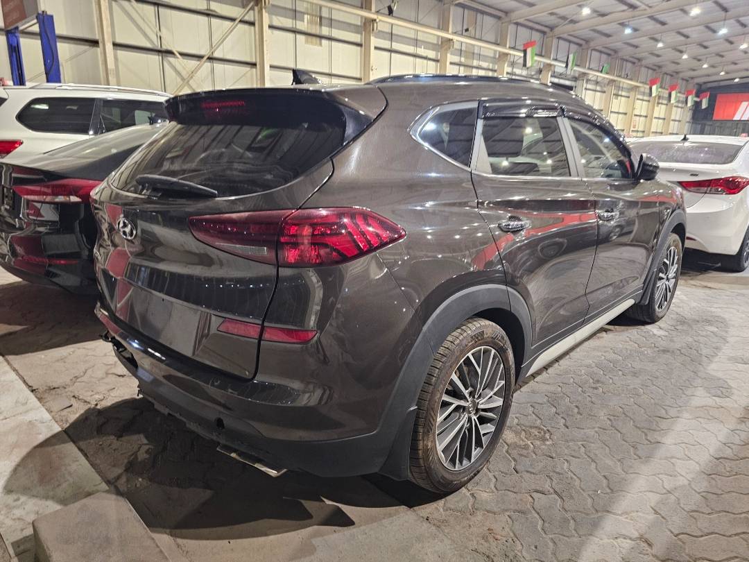 2019 HYUNDAI TUCSON — 134579 Miles — Lot 55690205 — Souq - Marhaba Auctions Used Cars - Image 4