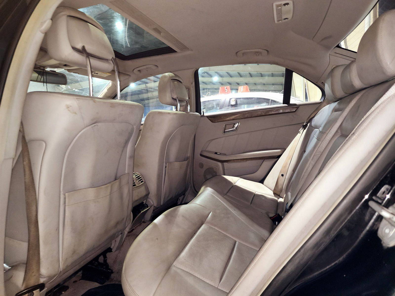 2011 MERCEDES BENZ E 350 — 206145 Miles — Lot 62120464 — Souq - Marhaba Auctions Used Cars - Image 6