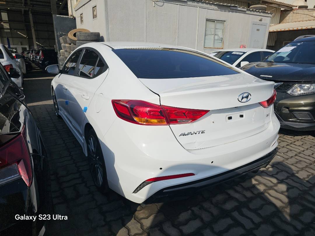 2018 HYUNDAI AVANTE — 163613 KM — Lot U639306 — Main - Marhaba Auctions Used Cars - Image 3