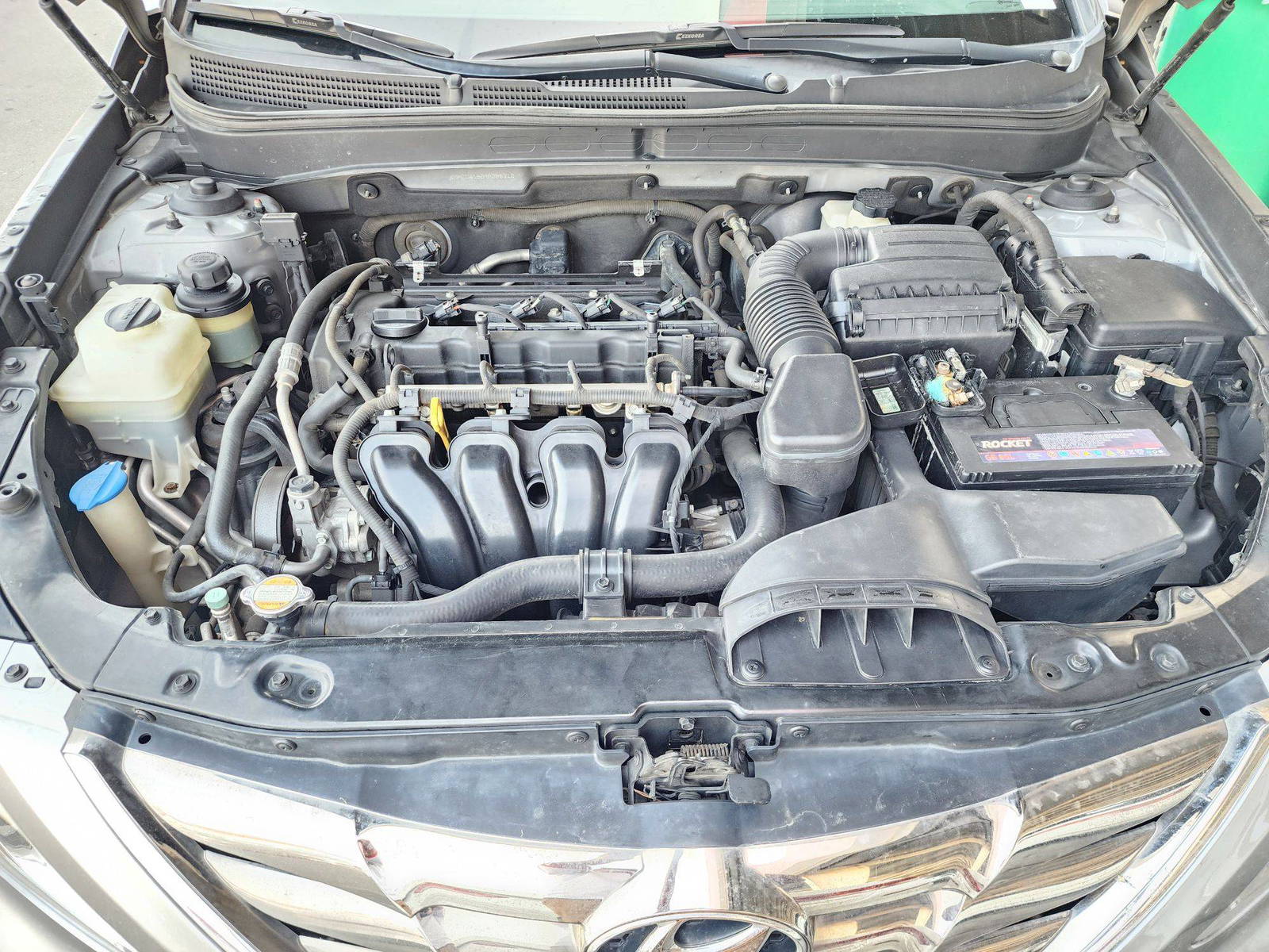 2010 HYUNDAI SONATA — 217645 KM — Lot BAA088310 — Souq - Marhaba Auctions Used Cars - Image 11