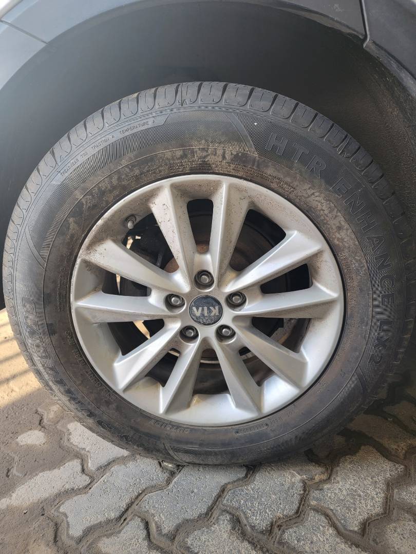 2019 KIA SORENTO — 76777 Miles — Lot G461687 - Marhaba Auctions Used Cars - Image 4