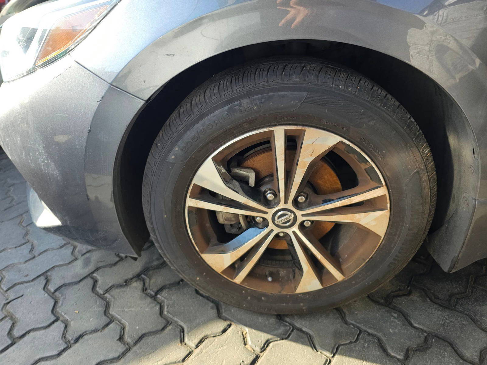 2022 NISSAN SENTRA — 32995 Miles — Lot Y211206 — Souq - Marhaba Auctions Used Cars - Image 9