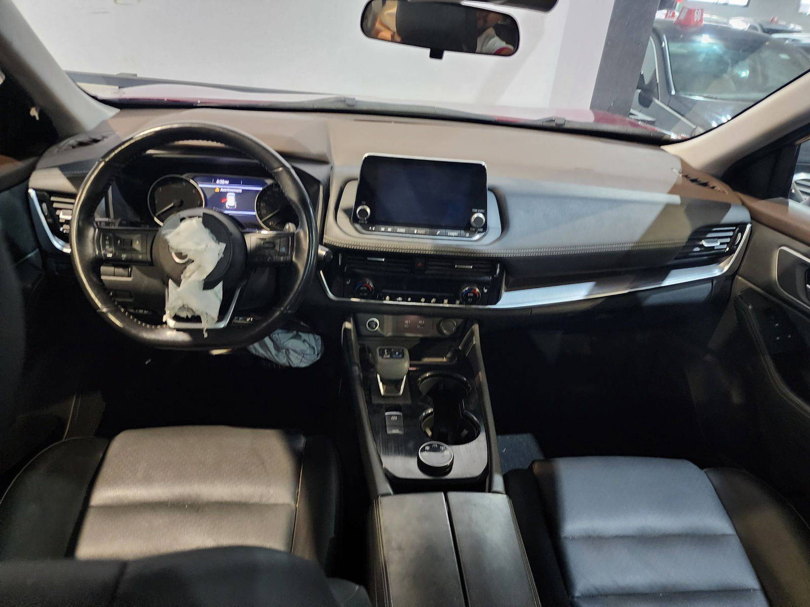 2021 NISSAN ROGUE — 41398 KM — Lot 80110 — Al Quoz - Marhaba Auctions Used Cars - Image 6