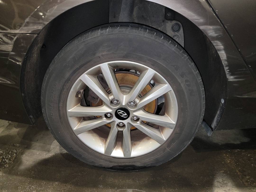 2015 HYUNDAI SONATA — 144185 Miles — Lot 75363633 - Marhaba Auctions Used Cars - Image 4