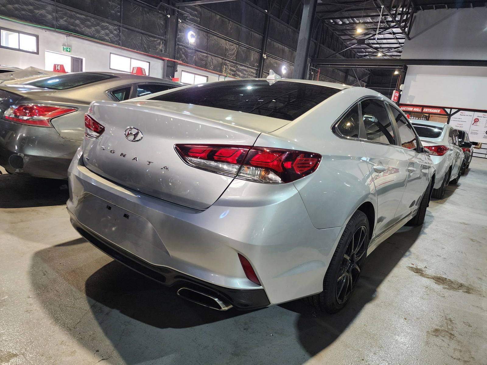 2018 HYUNDAI SONATA — 60660 Miles — Lot 695114 — Al Quoz - Marhaba Auctions Used Cars - Image 5