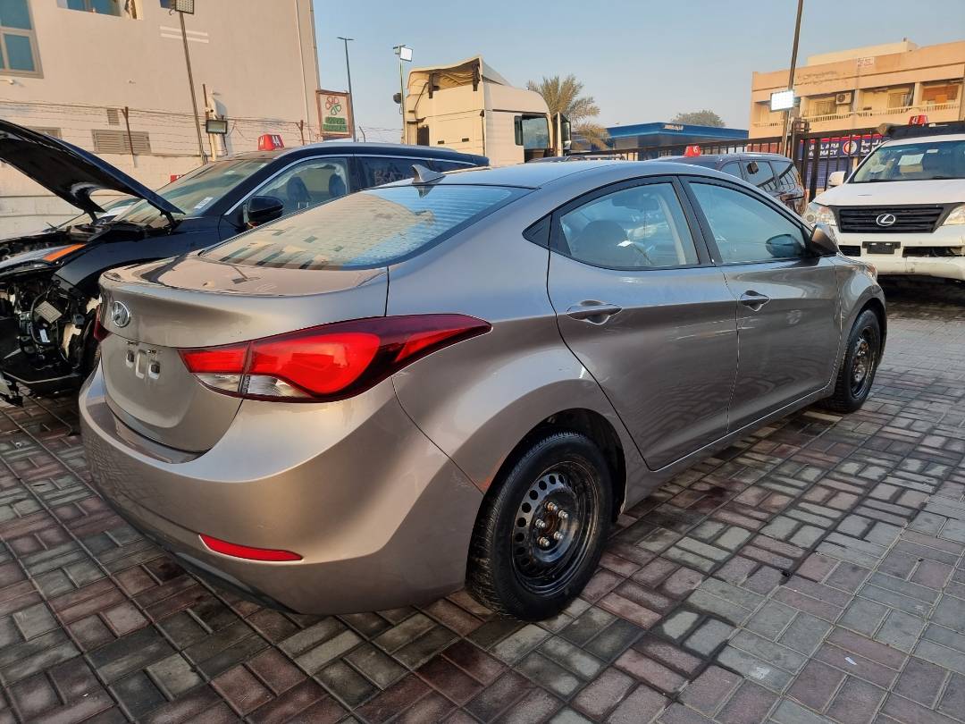 2015 HYUNDAI ELANTRA — 175065 KM — Lot 215487 — Ind. 12 - Marhaba Auctions Used Cars - Image 4