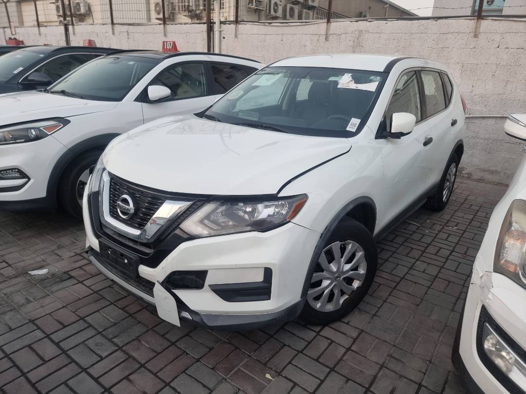 Nissan Rogue 2017 view 2