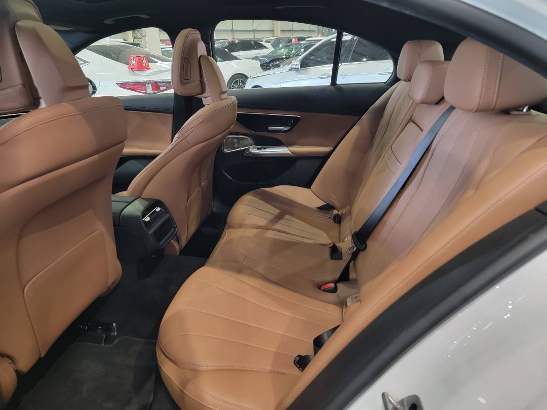 2024 MERCEDES BENZ E 350 — 179 KM — Lot A050749 — Main - Marhaba Auctions Used Cars - Image 6