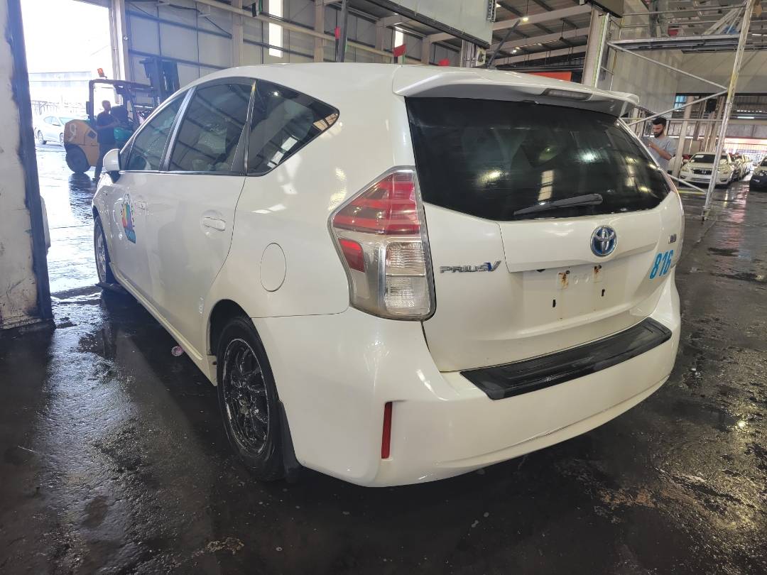 2016 TOYOTA PRIUS — Lot 20201805 — Main - Marhaba Auctions Used Cars - Image 3