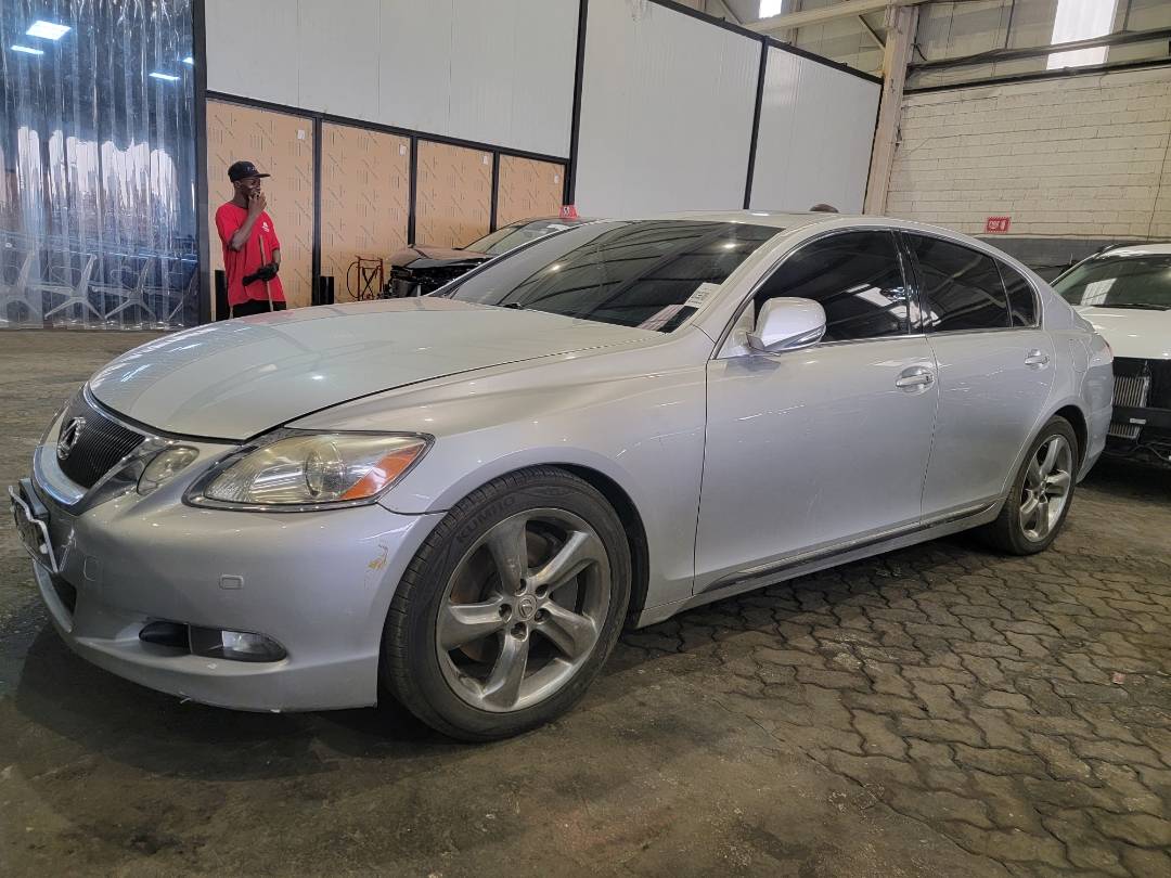 2010 LEXUS GS460 — 176412 KM — Lot 9A5003826 — Main - Marhaba Auctions Used Cars - Image 5