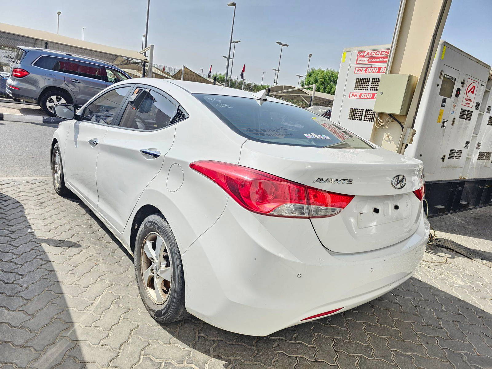 2011 HYUNDAI AVANTE — 170926 KM — Lot 108395 — Main - Marhaba Auctions Used Cars - Image 3