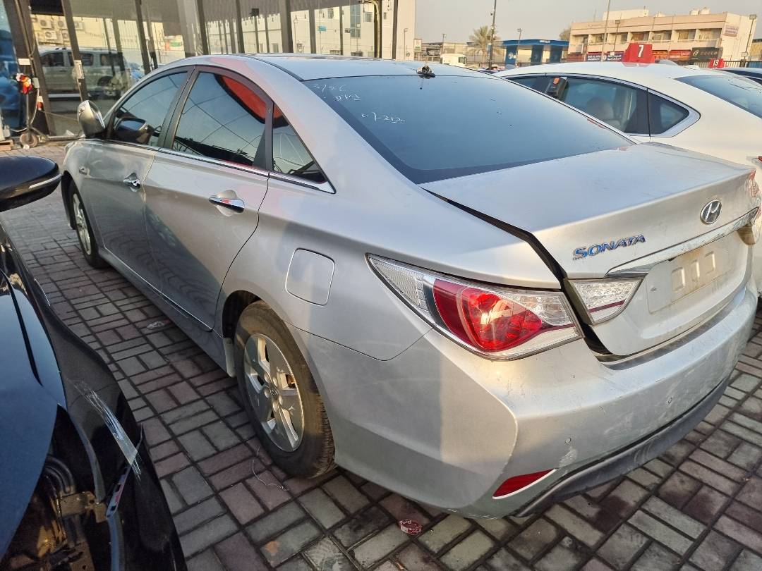HYUNDAI SONATA 2012 - Marhaba Auction Used Cars - Image 5