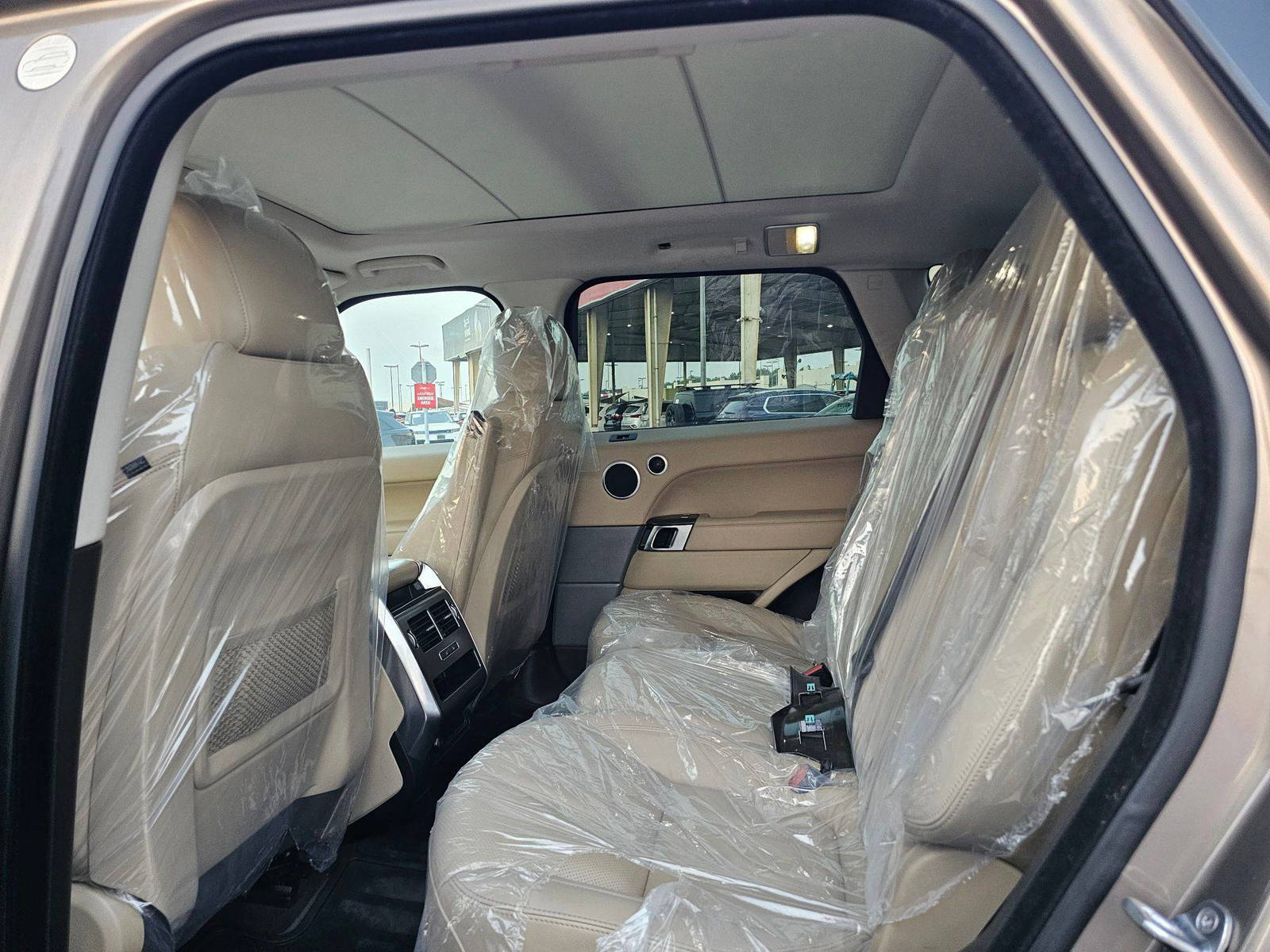 2015 LAND ROVER RANGE ROVER — 95256 Miles — Lot FA608672 — Main - Marhaba Auctions Used Cars - Image 16