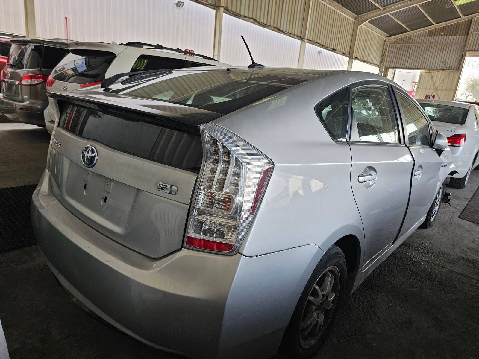 2010 TOYOTA PRIUS — Lot 0020332 — Main - Marhaba Auctions Used Cars - Image 6