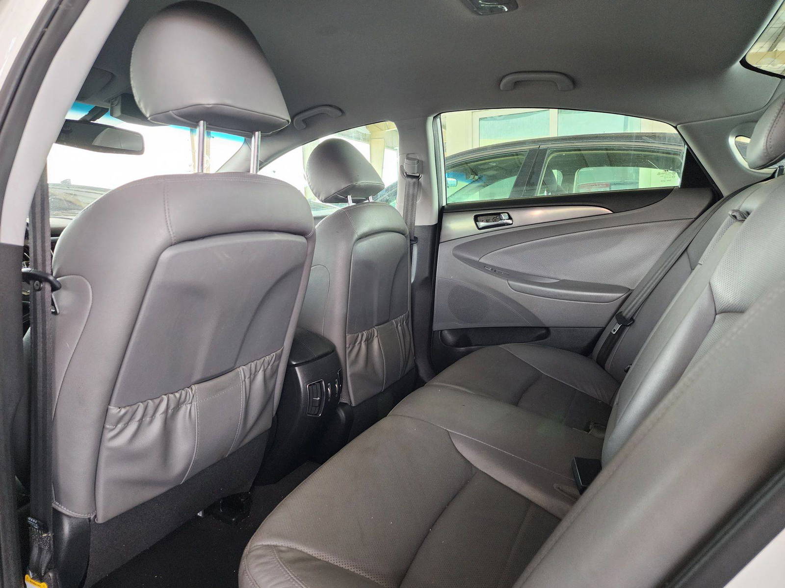 2013 HYUNDAI SONATA — 189896 Miles — Lot 52660594 — Souq - Marhaba Auctions Used Cars - Image 6