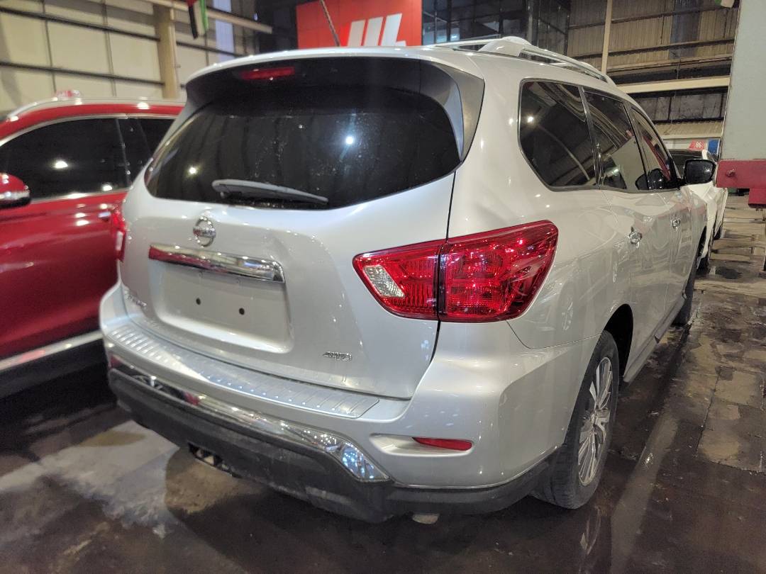 2017 NISSAN PATHFINDER — 204143 Miles — Lot 2MM8HC687900 — Main - Marhaba Auctions Used Cars - Image 6