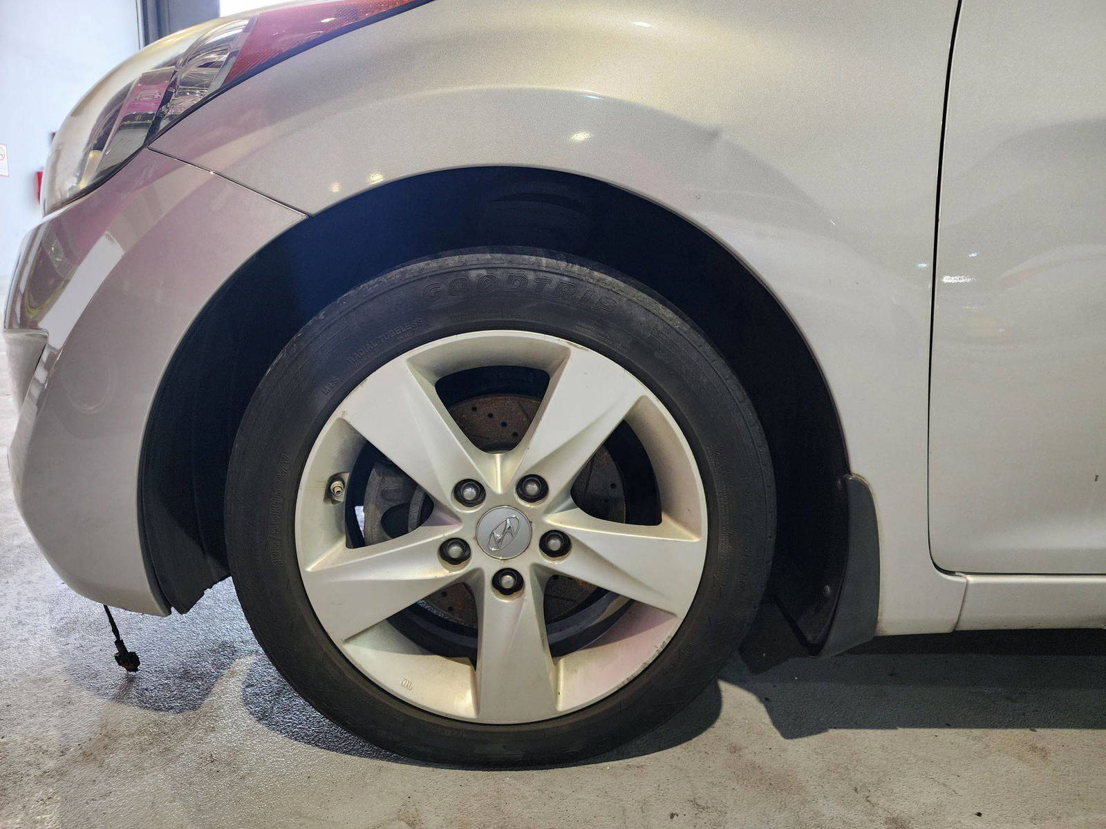 2013 HYUNDAI ELANTRA — 159961 Miles — Lot 40846436 — Al Quoz - Marhaba Auctions Used Cars - Image 11
