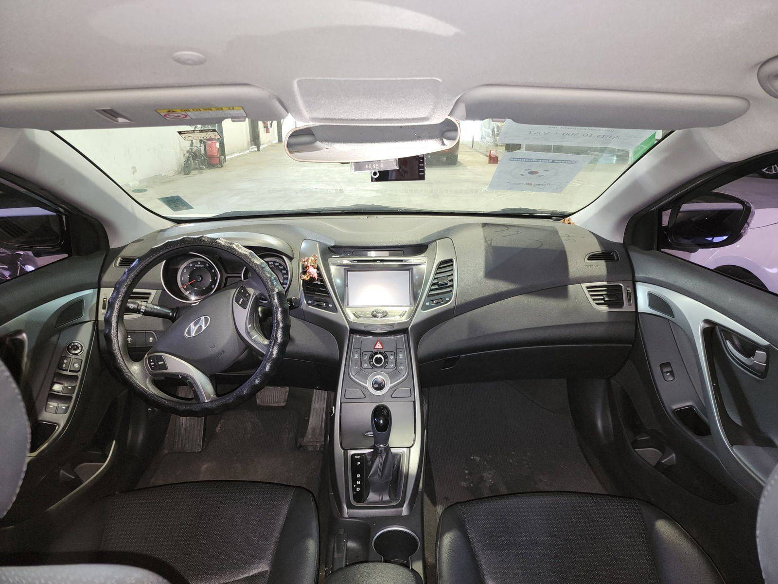 2015 HYUNDAI AVANTE — 174122 KM — Lot 273660 — Al Quoz - Marhaba Auctions Used Cars - Image 8