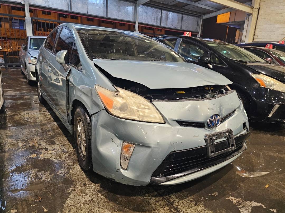 2013 TOYOTA PRIUS — 182997 Miles — Lot 5643181 — Main - Marhaba Auctions Used Cars - Image 4