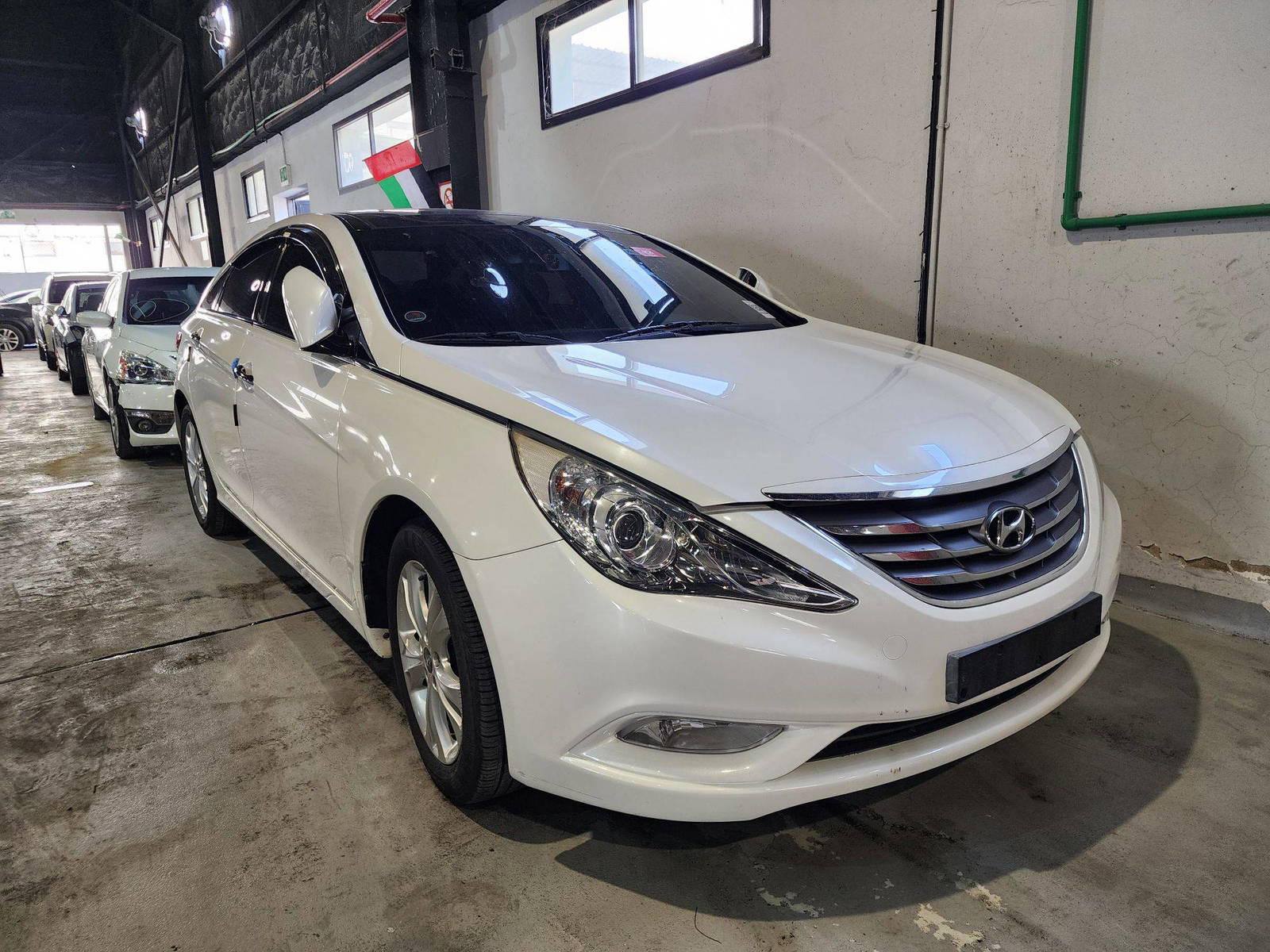 2012 HYUNDAI SONATA — 197871 KM — Lot 451460 — Al Quoz - Marhaba Auctions Used Cars - Image 3